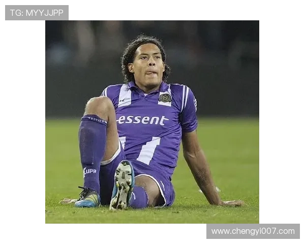 卡拉格：不签后卫范戴克伤则无望