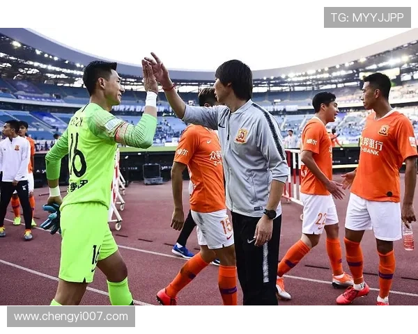 杜月徵天外飞仙助国足夺亚军 杜月徵天外飞仙助国足夺亚军